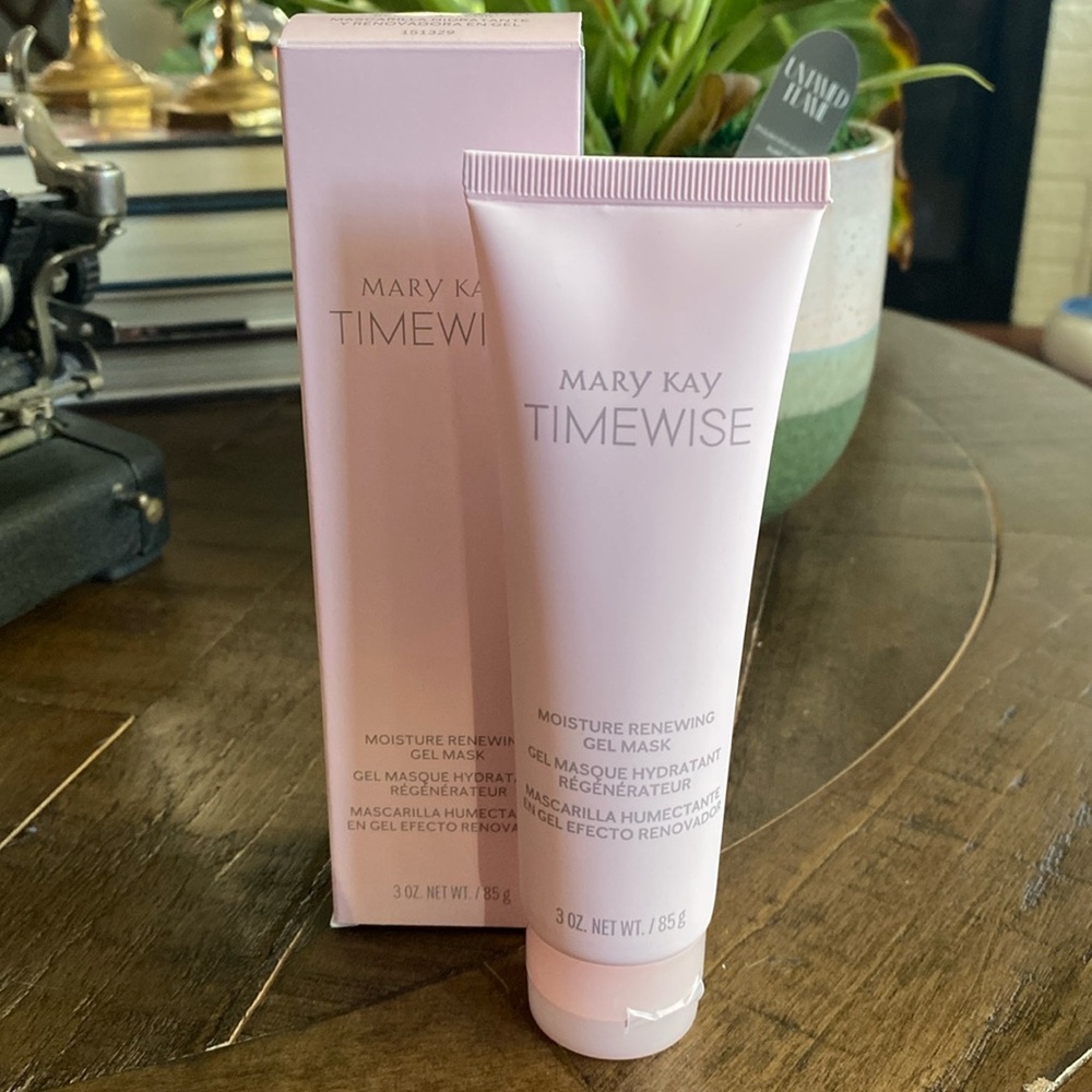Mary Kay TimeWise Moisture Renewing Gel Mask 10 skin renewing benefits